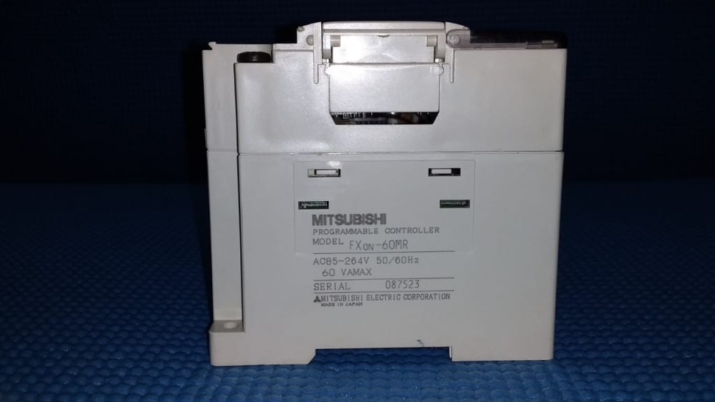 PLC MITSUBISHI FX0N-60MR