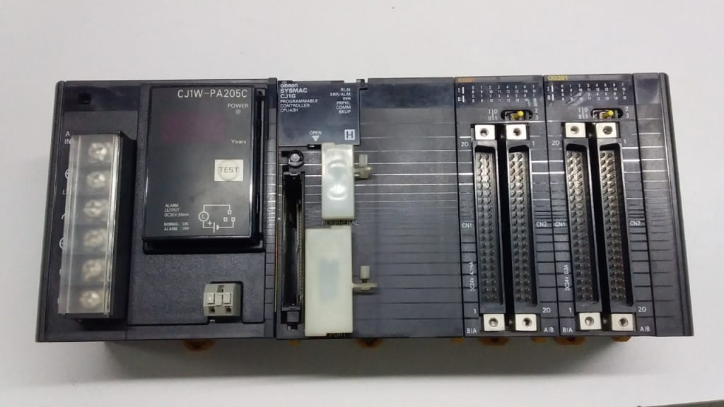 PLC OMRON CJ1G-CPU43H