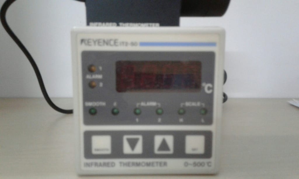 controler KEYENCE-IT2-50/ Sensor KEYENCE-IT2-02