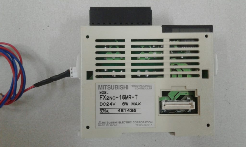 PLC MITSUBSHI FX2NC-16MR-T